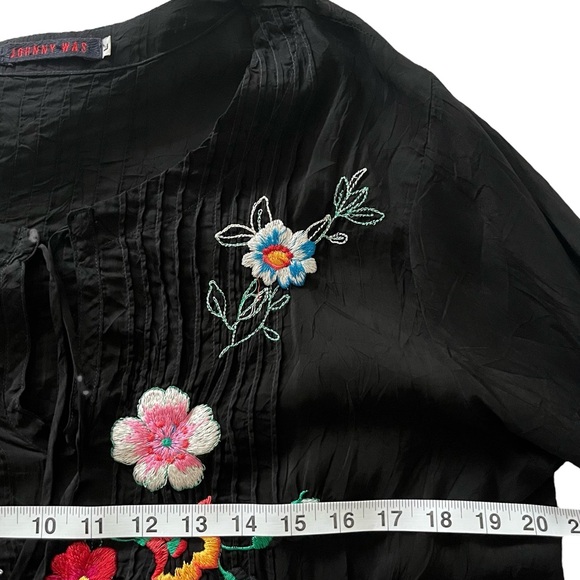Johnny Was Floral Embroidered Peasant Blouse Lightweight Boho Cottagecore - Picture 14 of 16